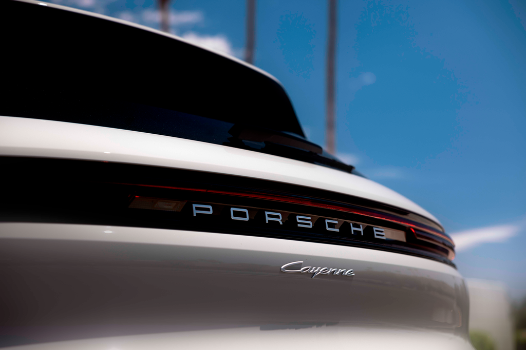 new Porsche cars for sale in Palm Springs